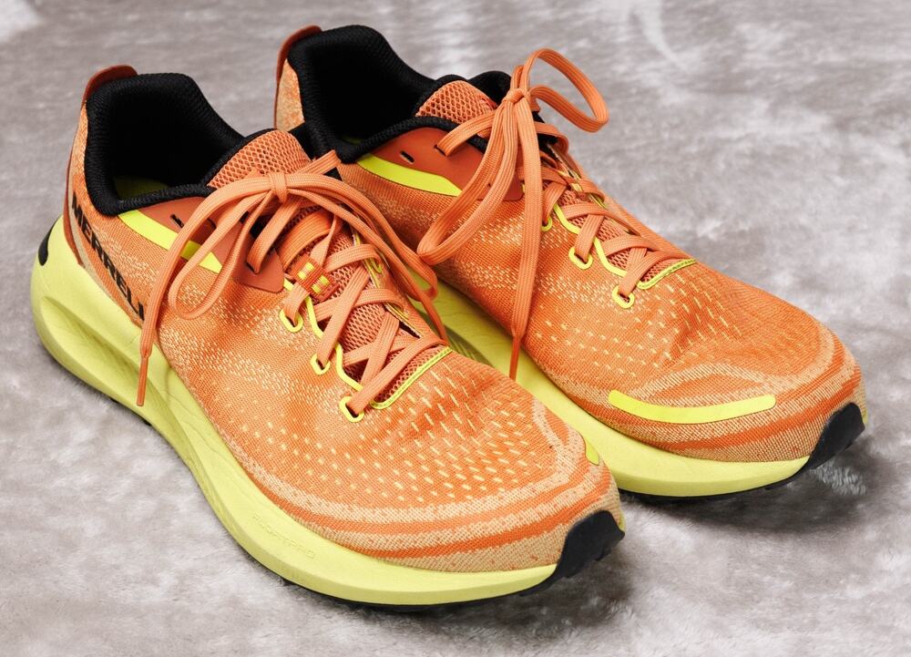 Merrell Morphlite Trail Running Shoes Sneakers Melon Orange Yellow Mens Size 11